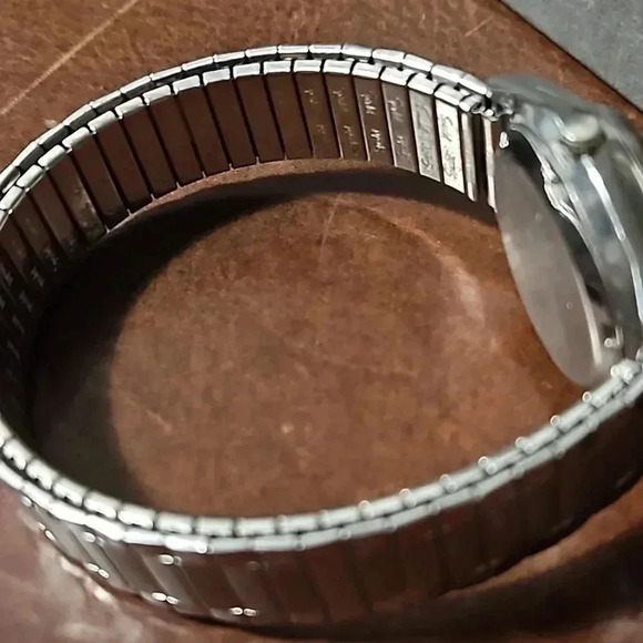 Citizen Automatic blue watch with Speidel XL silver Twist-o-flex bracelet - Picture 3 of 3